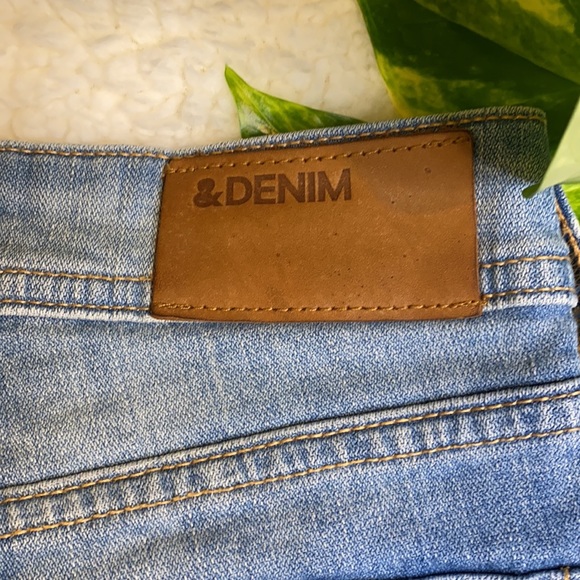 H&M Denim Low Waist Shorts - Picture 5 of 11